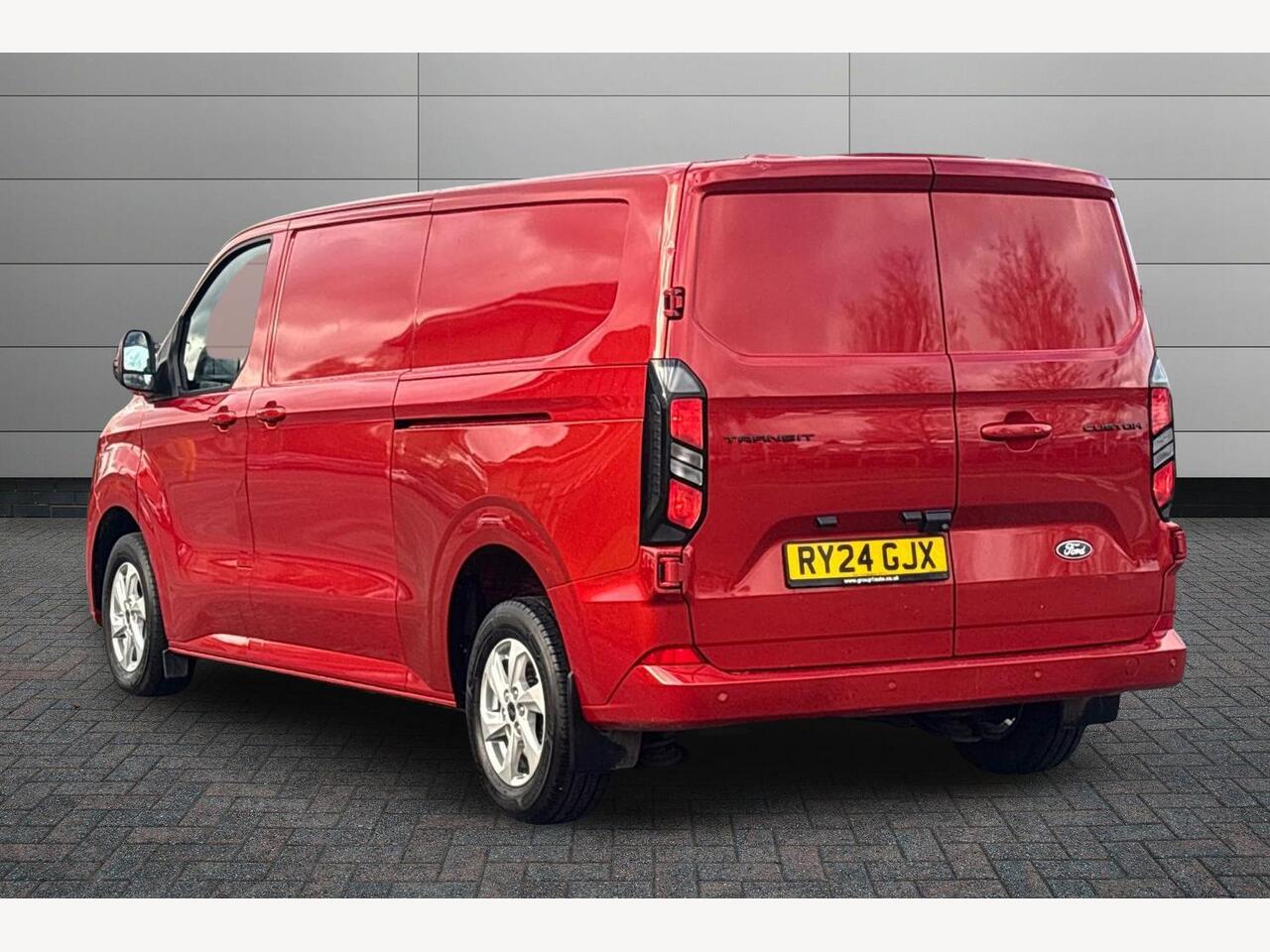 Used Ford Transit Custom 2024 for sale - 76678472: Photo 3