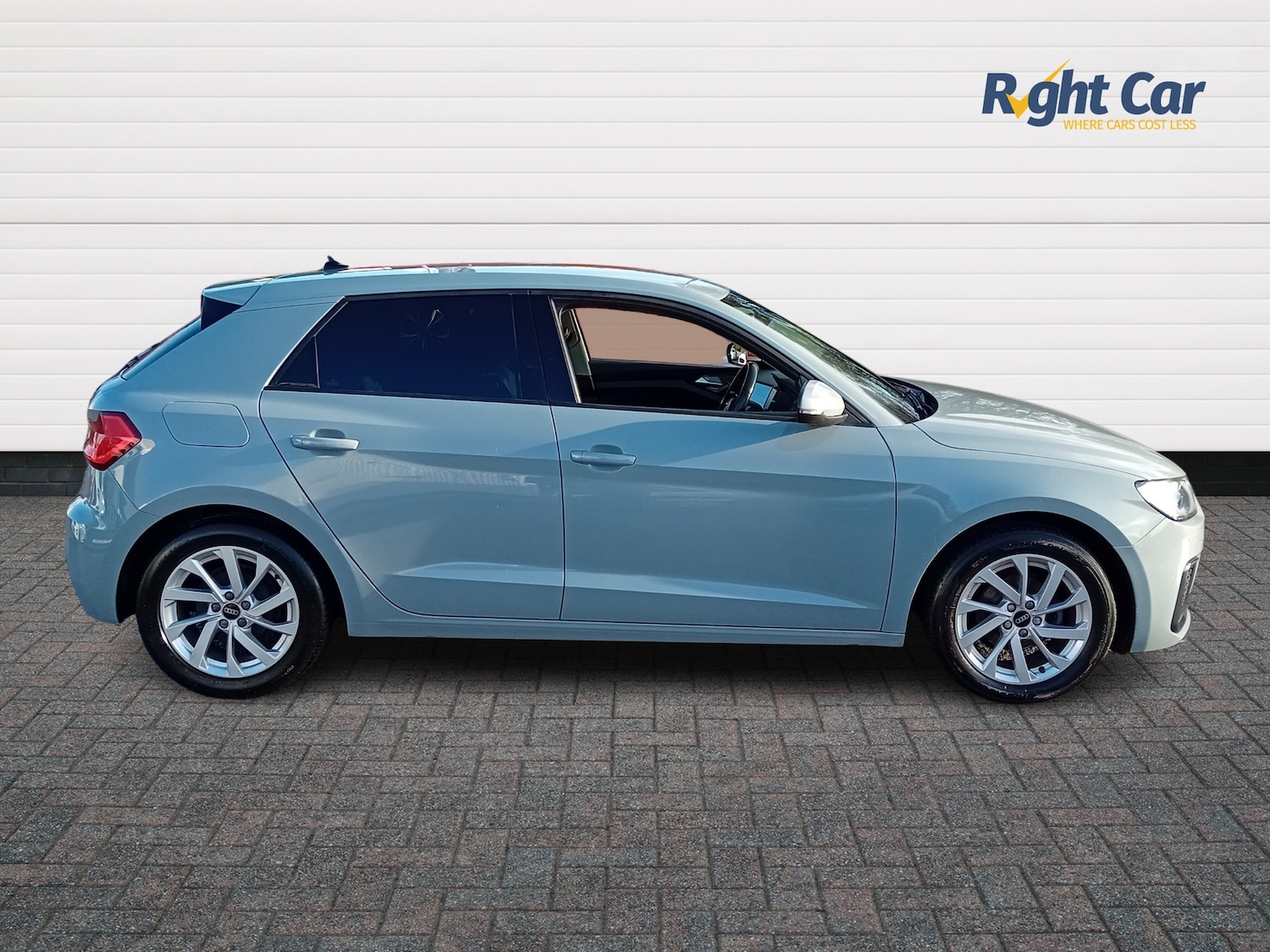 Used Audi A1 2023 for sale - 76704531: Photo 4