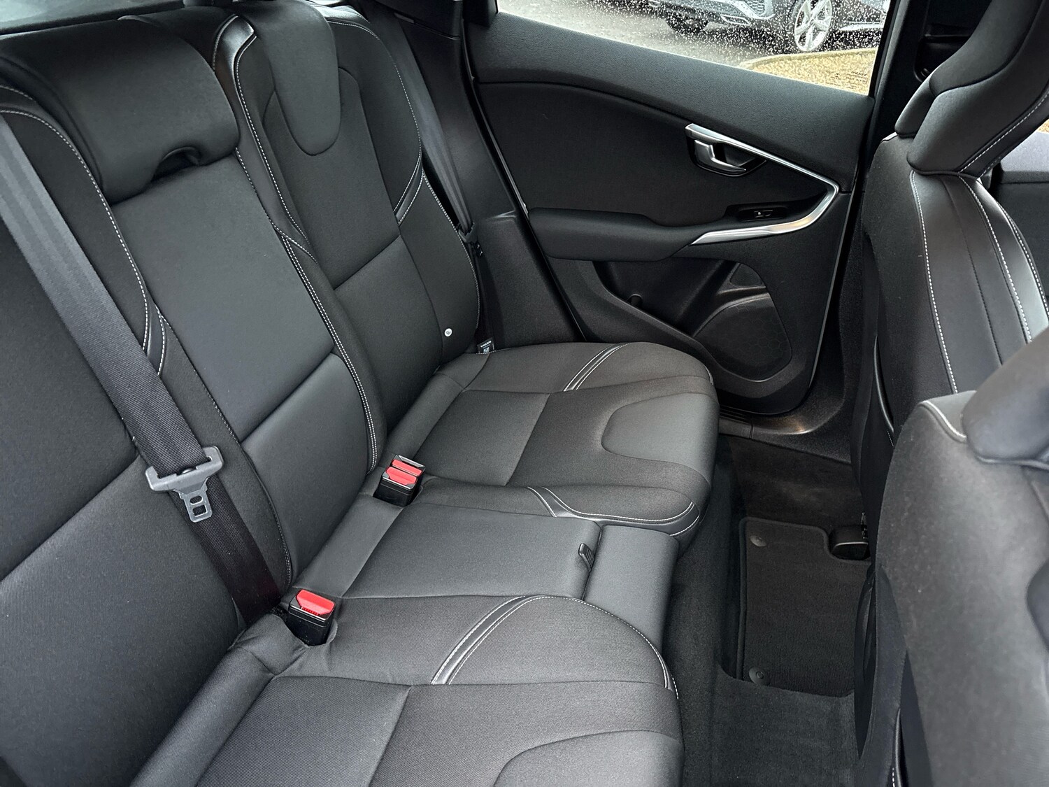 Used Volvo V40 2016 for sale - 77552463: Photo 10