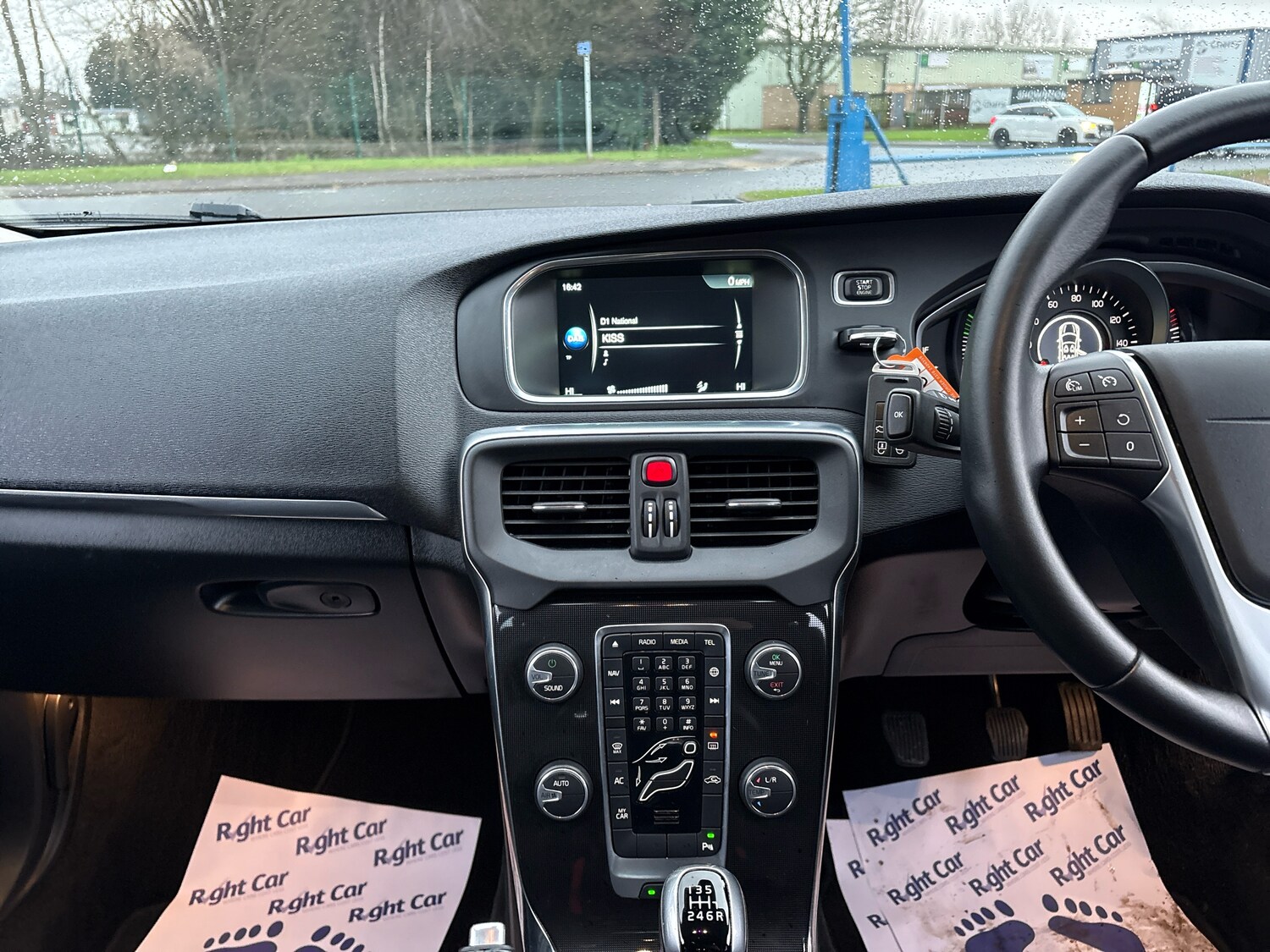 Used Volvo V40 2016 for sale - 77552463: Photo 8