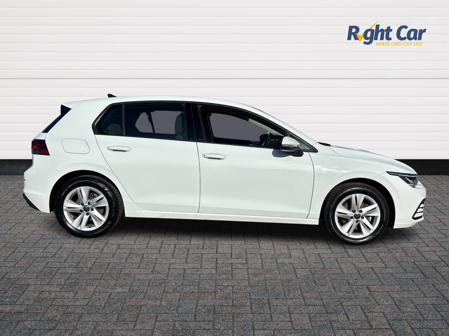 Used Volkswagen Golf 2023 for sale - 77740135: Photo 4