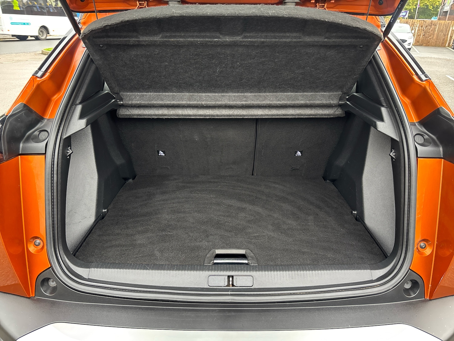 Used Peugeot 2008 2020 for sale - 76328504: Photo 9