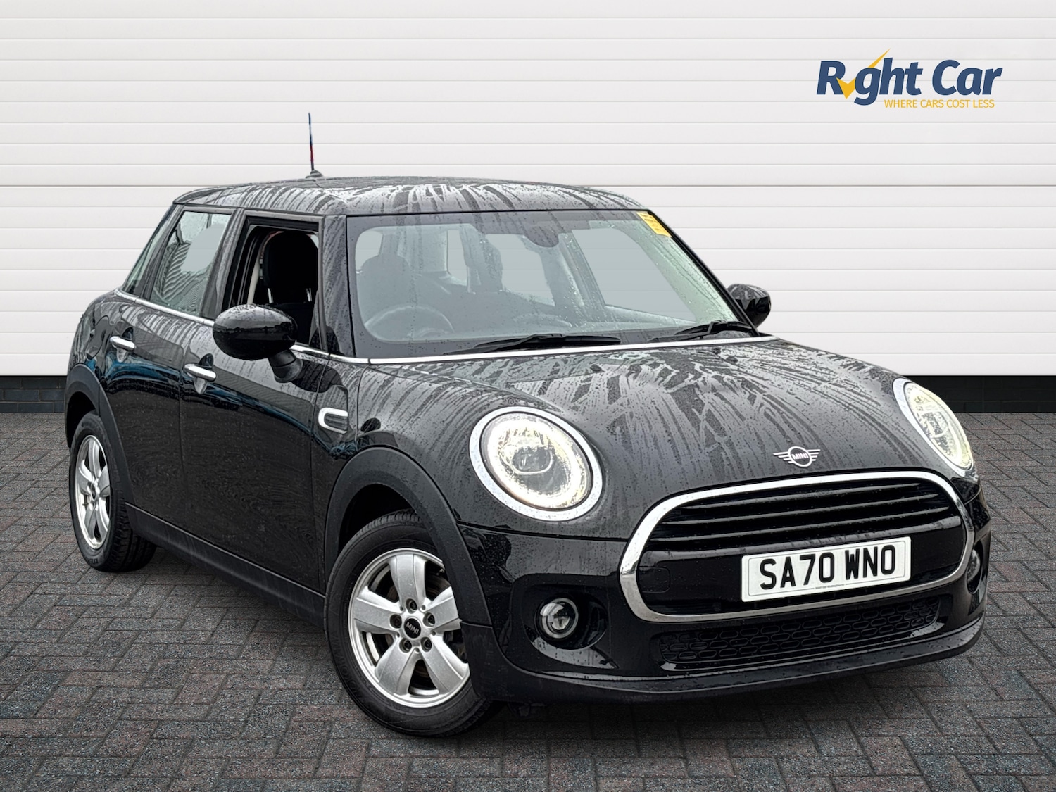 Used MINI Hatch 2020 for sale - 76328503: Photo 1