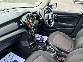 Used MINI Hatch 2020 for sale - 76328503: Photo