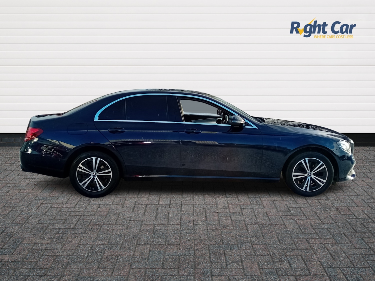 Used Mercedes-Benz E Class 2020 for sale - 77164229: Photo 4