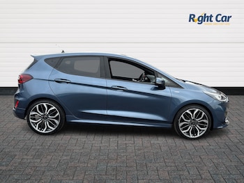Used Ford Fiesta 2022 for sale - 76928099: Photo