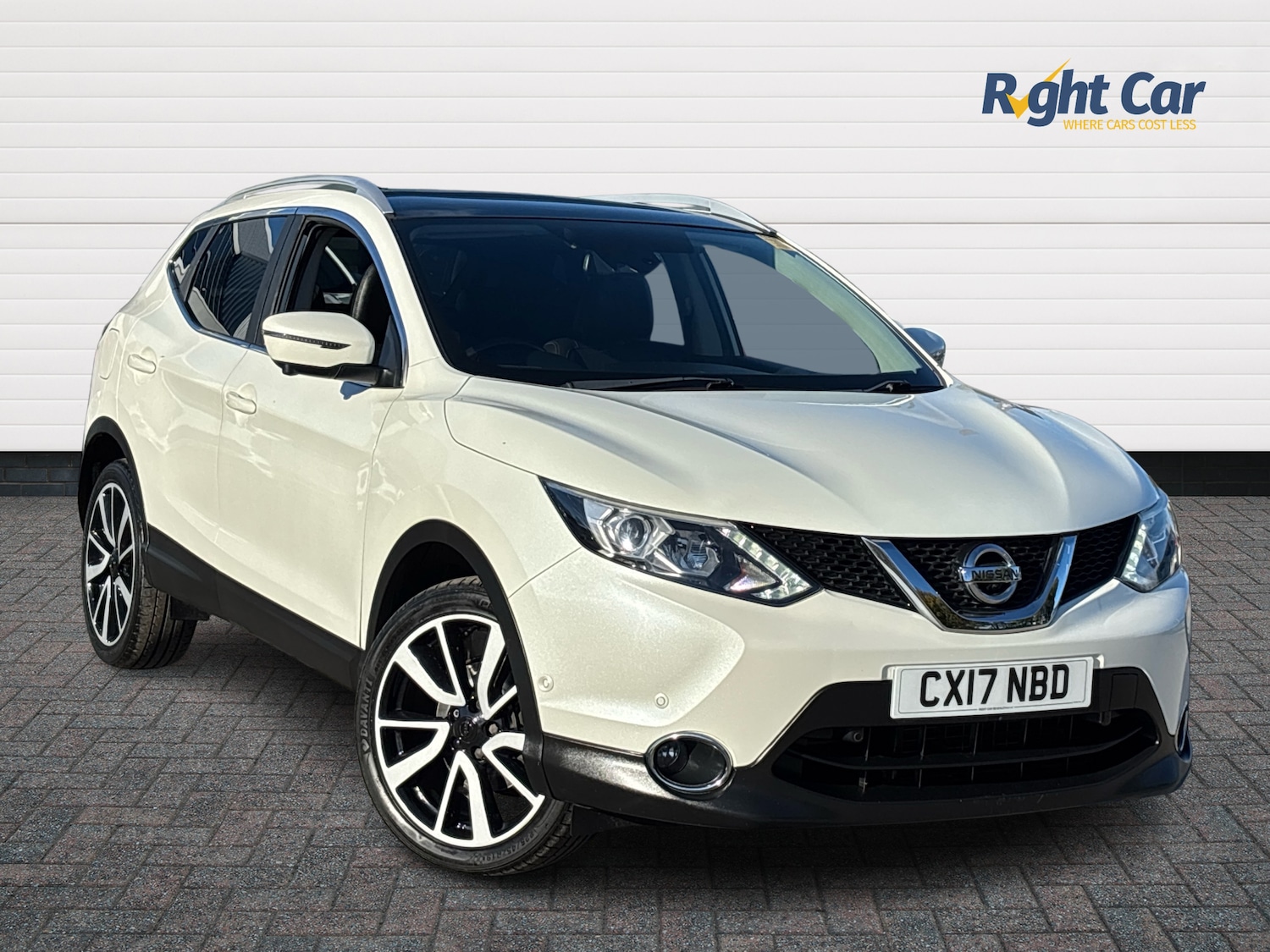 Used Nissan Qashqai 2017 for sale - 76410409: Photo 1