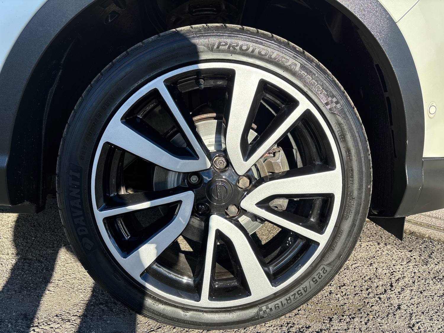 Used Nissan Qashqai 2017 for sale - 76410409: Photo 5