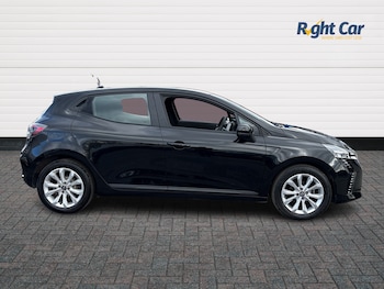 Used Renault Clio 2024 for sale - 77885492: Photo