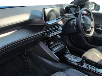 Used Peugeot 2008 2022 for sale - 79293997: Photo