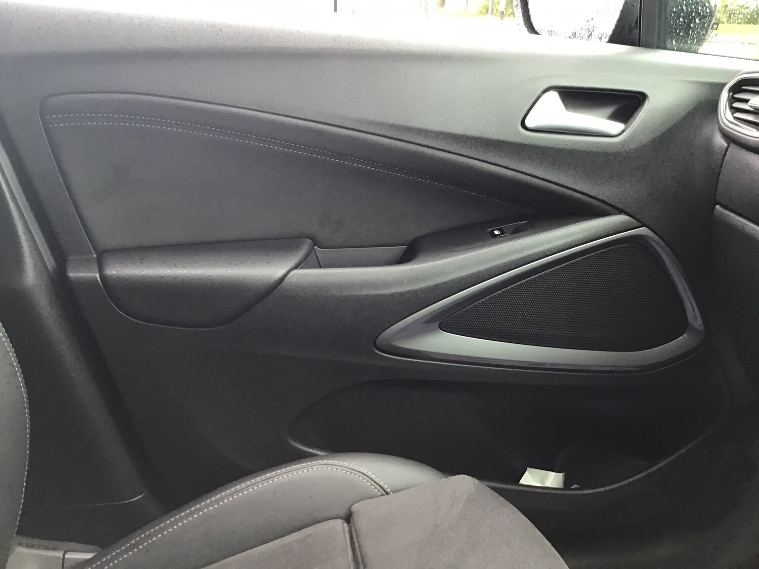 Used Vauxhall Crossland 2023 for sale - 75993132: Photo 11