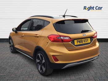 Used Ford Fiesta 2018 for sale - 77205773: Photo