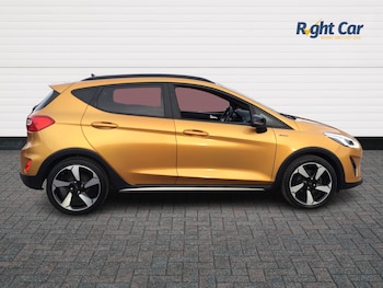 Used Ford Fiesta 2018 for sale - 77205773: Photo