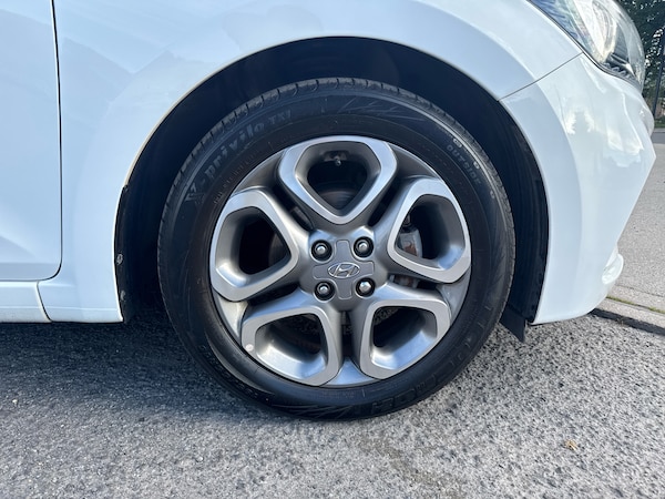 Used Hyundai i20 2019 for sale - 76125157: Photo 5