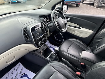 Used Renault Captur 2019 for sale - 76434487: Photo