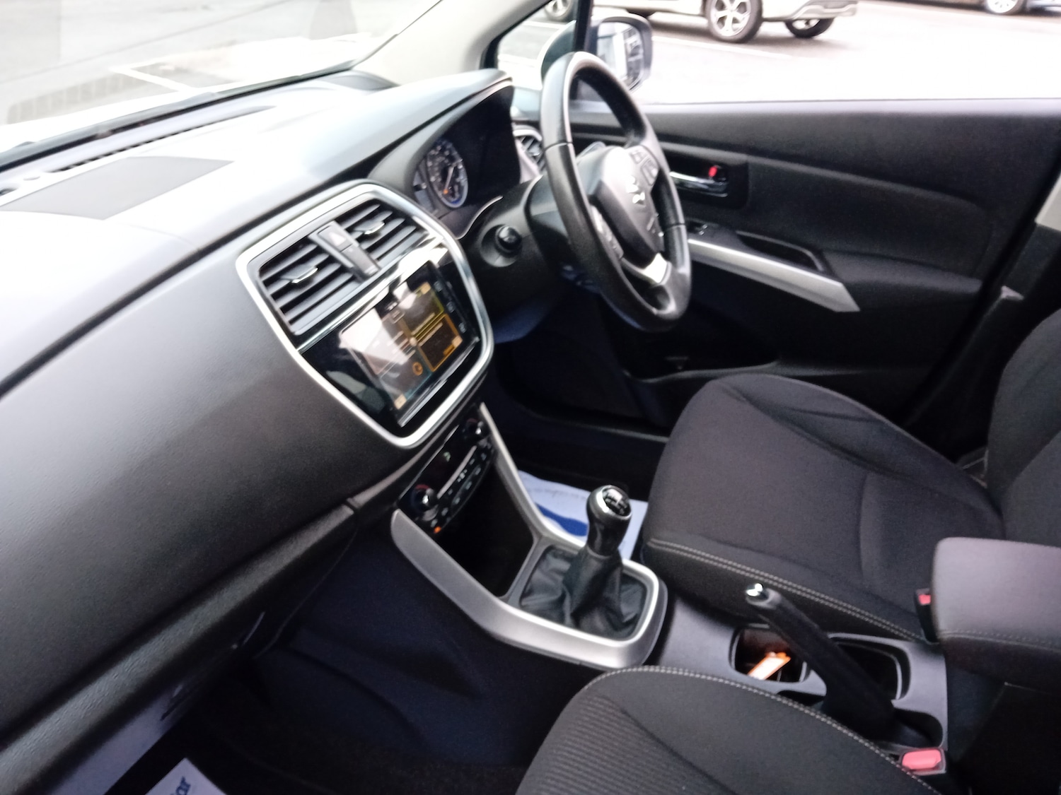 Used Suzuki SX4 S-Cross 2017 for sale - 76966831: Photo 2