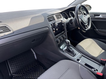 Used Volkswagen Golf 2019 for sale - 79293968: Photo