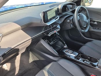 Used Peugeot 2008 2023 for sale - 79809021: Photo