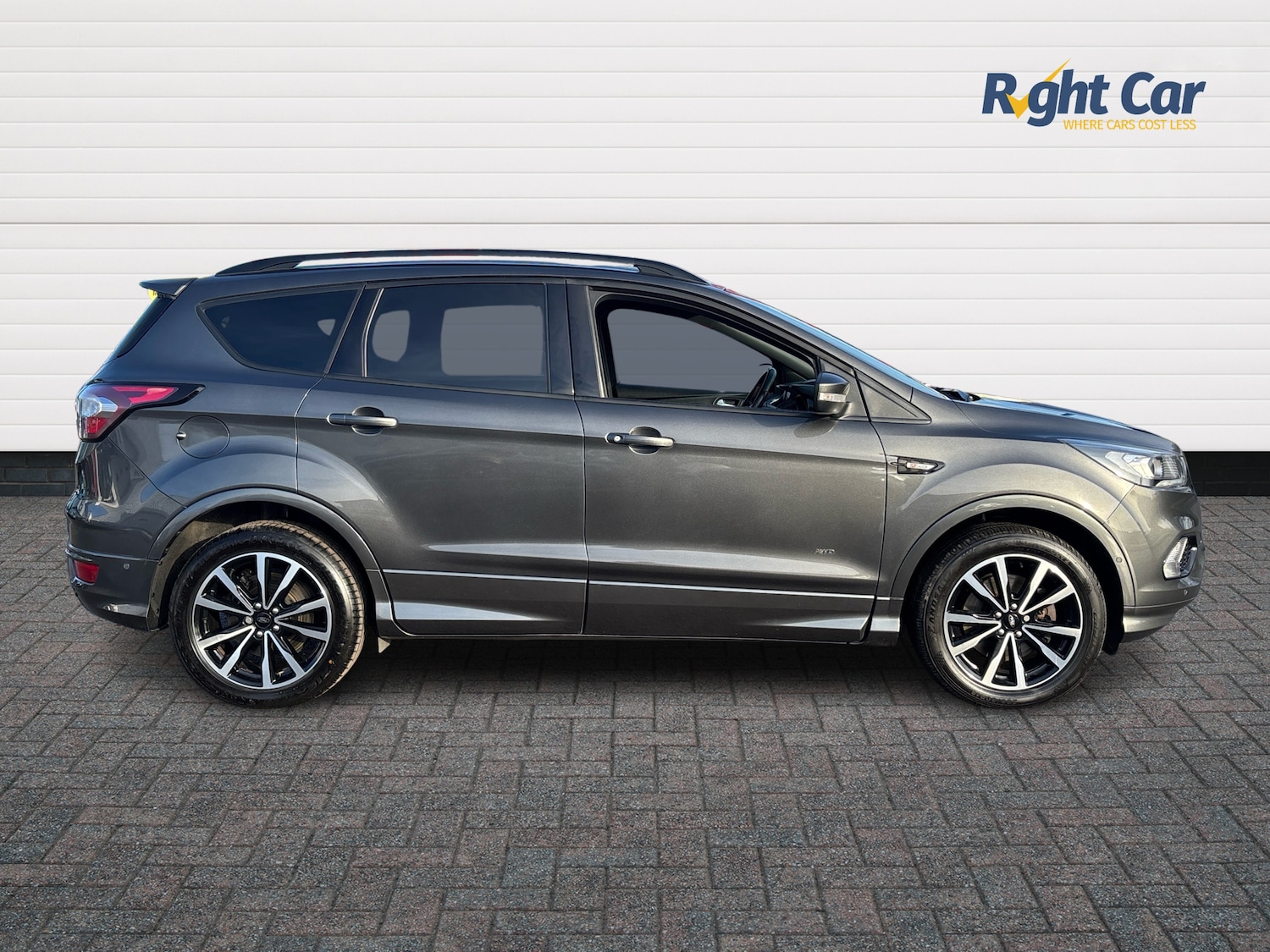 Used Ford Kuga 2019 for sale - 77232295: Photo 4