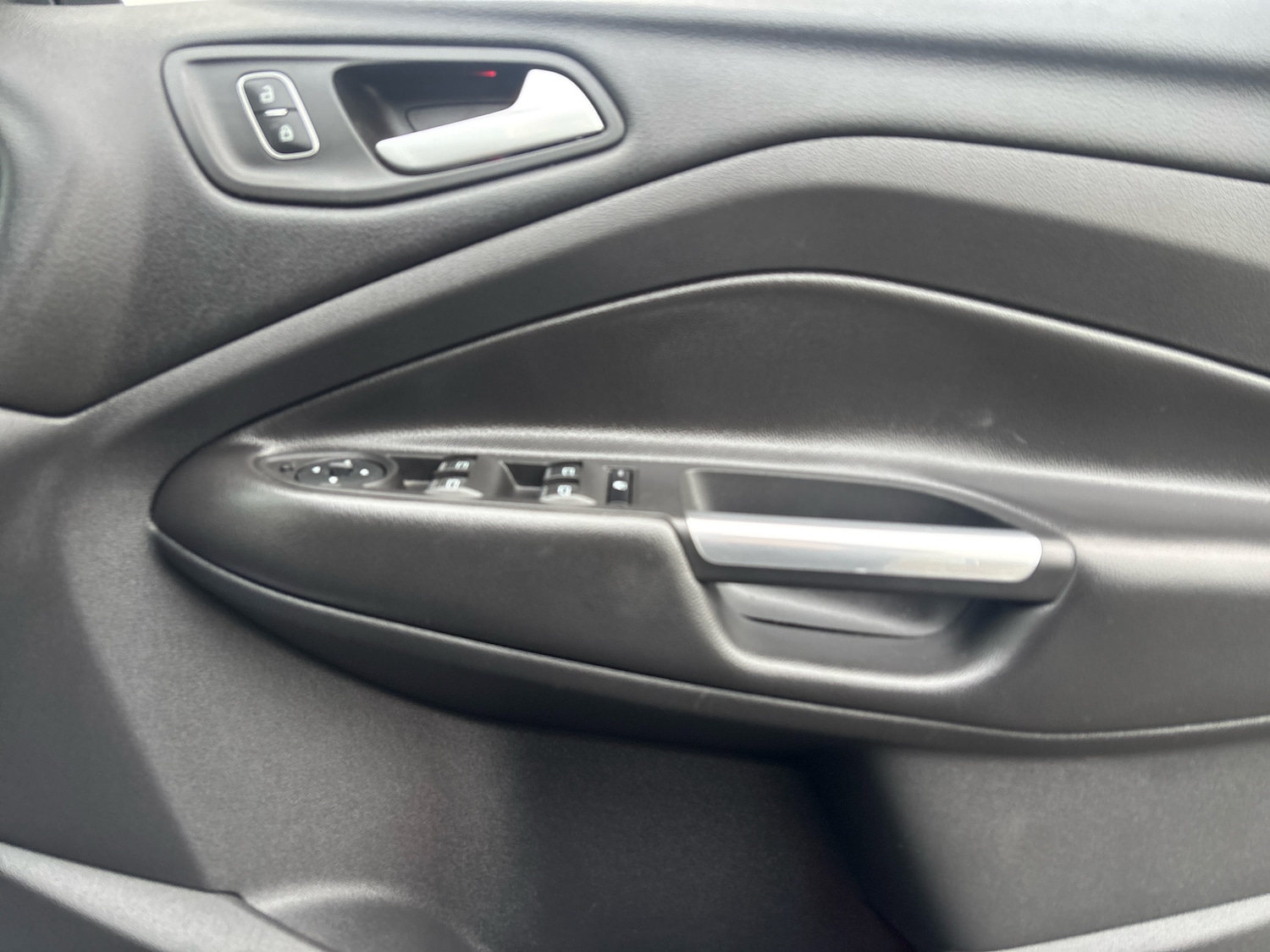 Used Ford Kuga 2018 for sale - 77232305: Photo 11