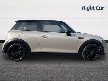 Used MINI Hatch 2023 for sale - 79743632: Photo