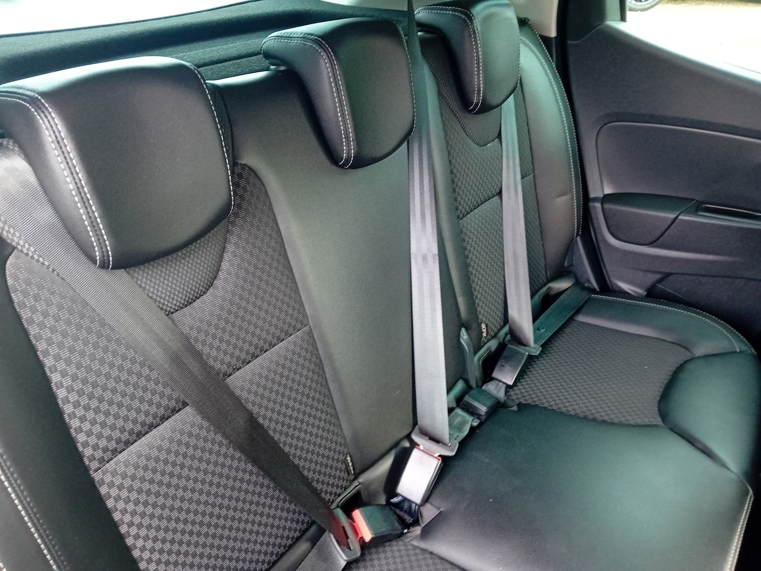 Used Renault Clio 2018 for sale - 76434488: Photo 10