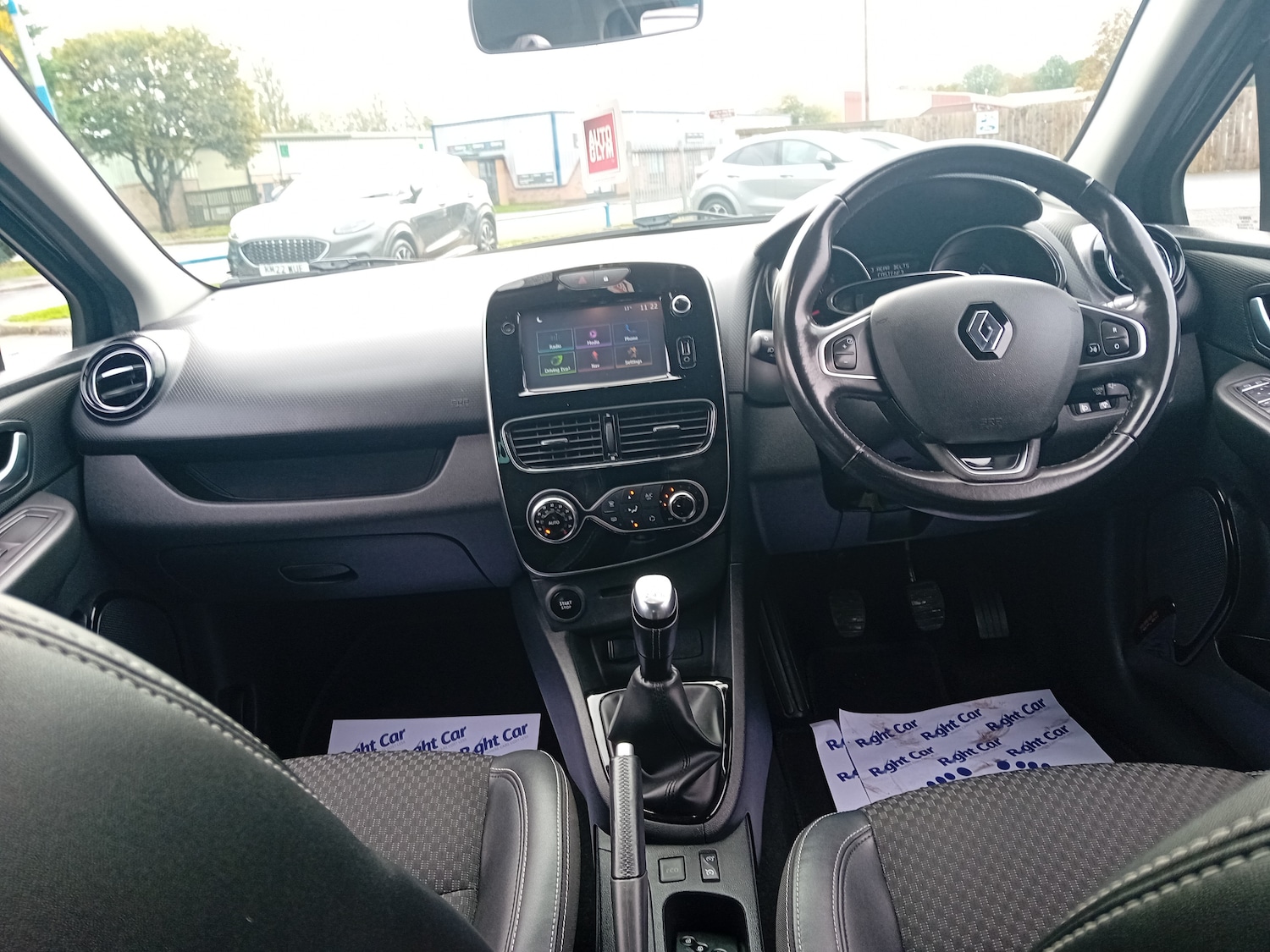 Used Renault Clio 2018 for sale - 76434488: Photo 8