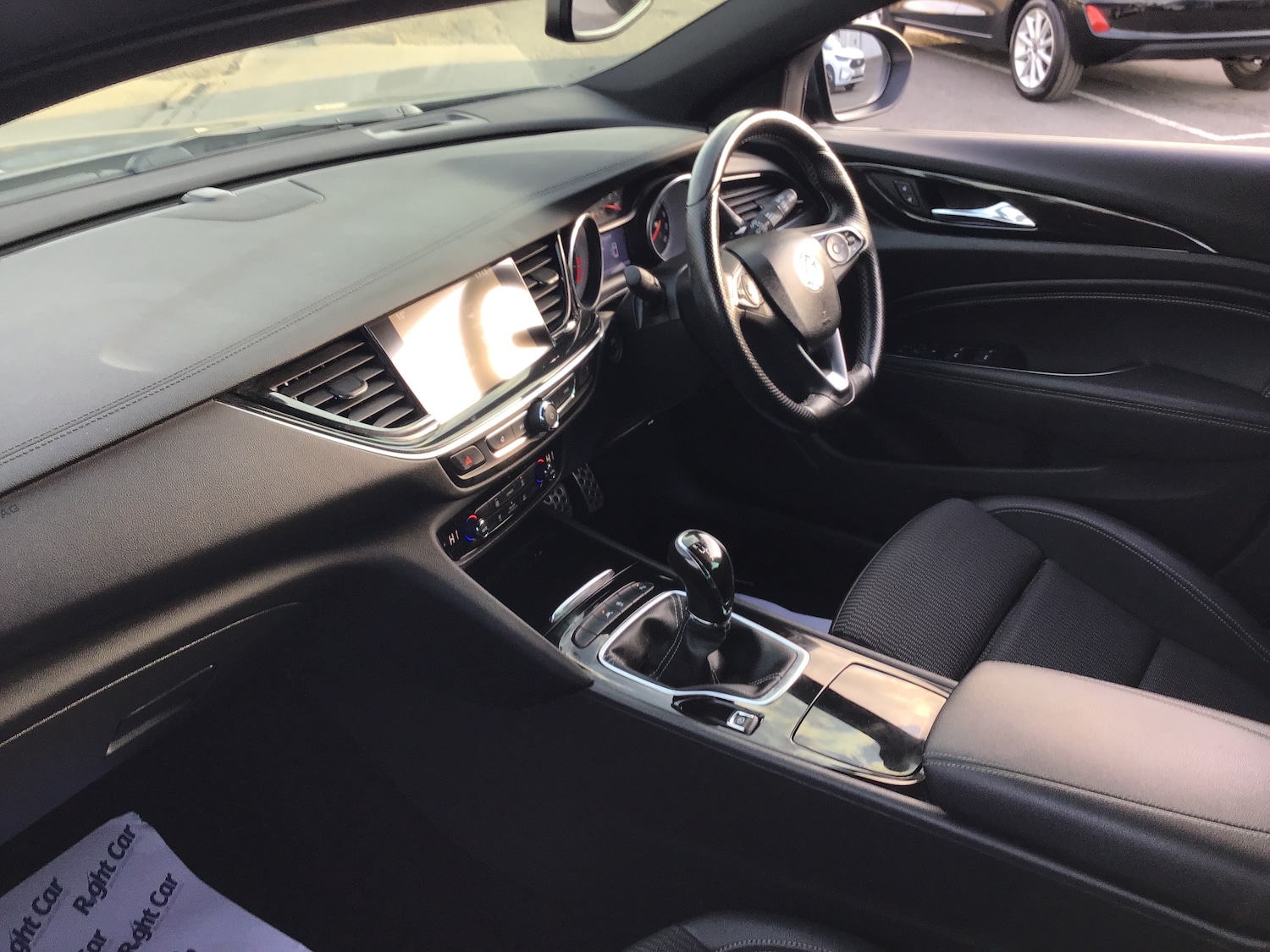 Used Vauxhall Insignia 2018 for sale - 77576528: Photo 2