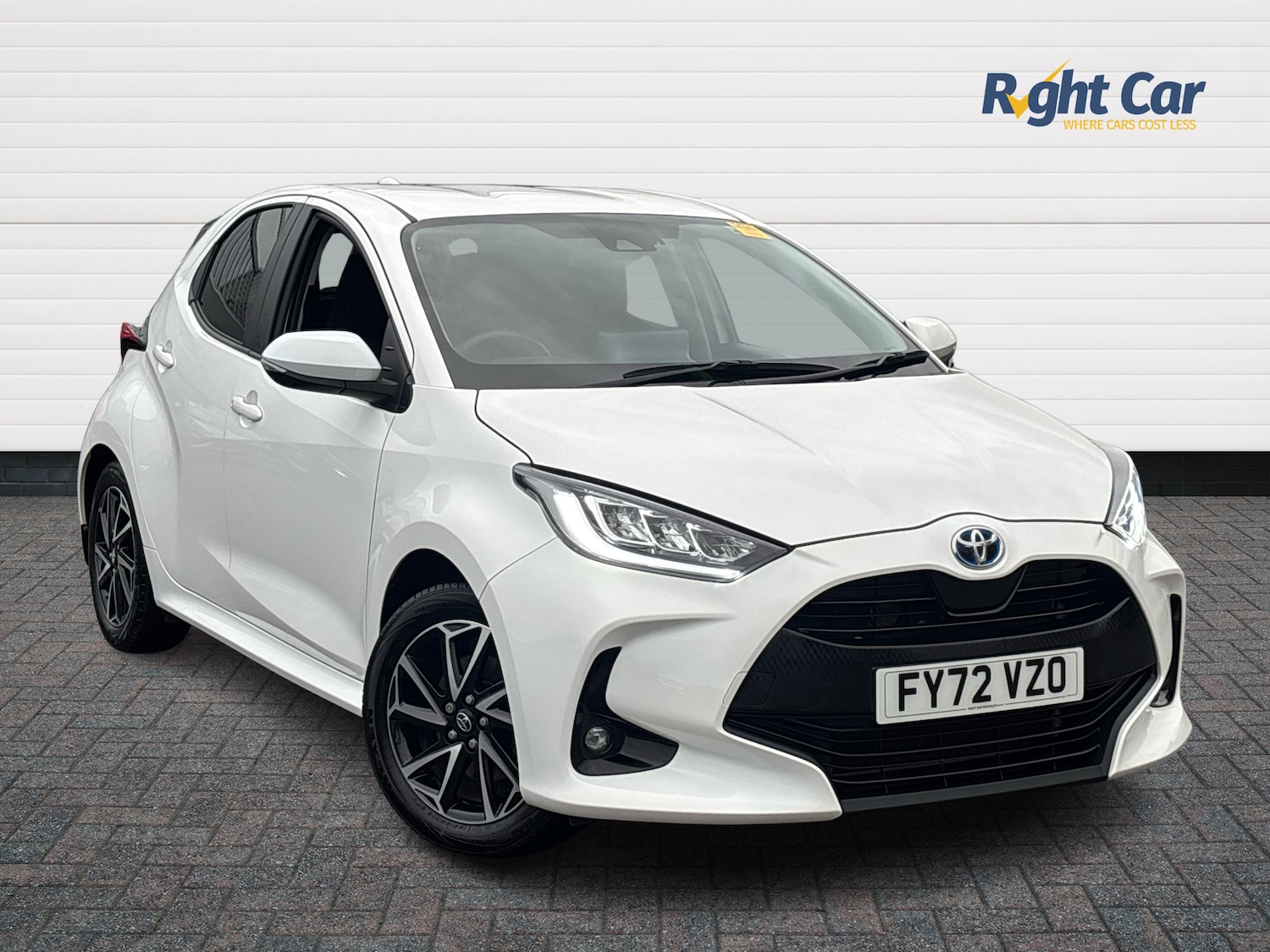 Used Toyota Yaris 2022 for sale - 76888874: Photo 1