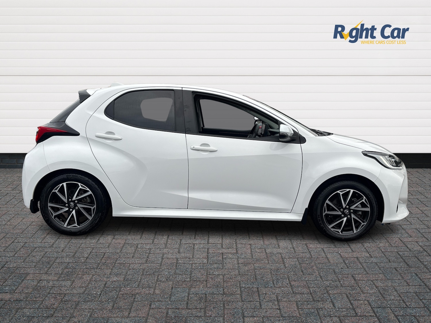 Used Toyota Yaris 2022 for sale - 76888874: Photo 4