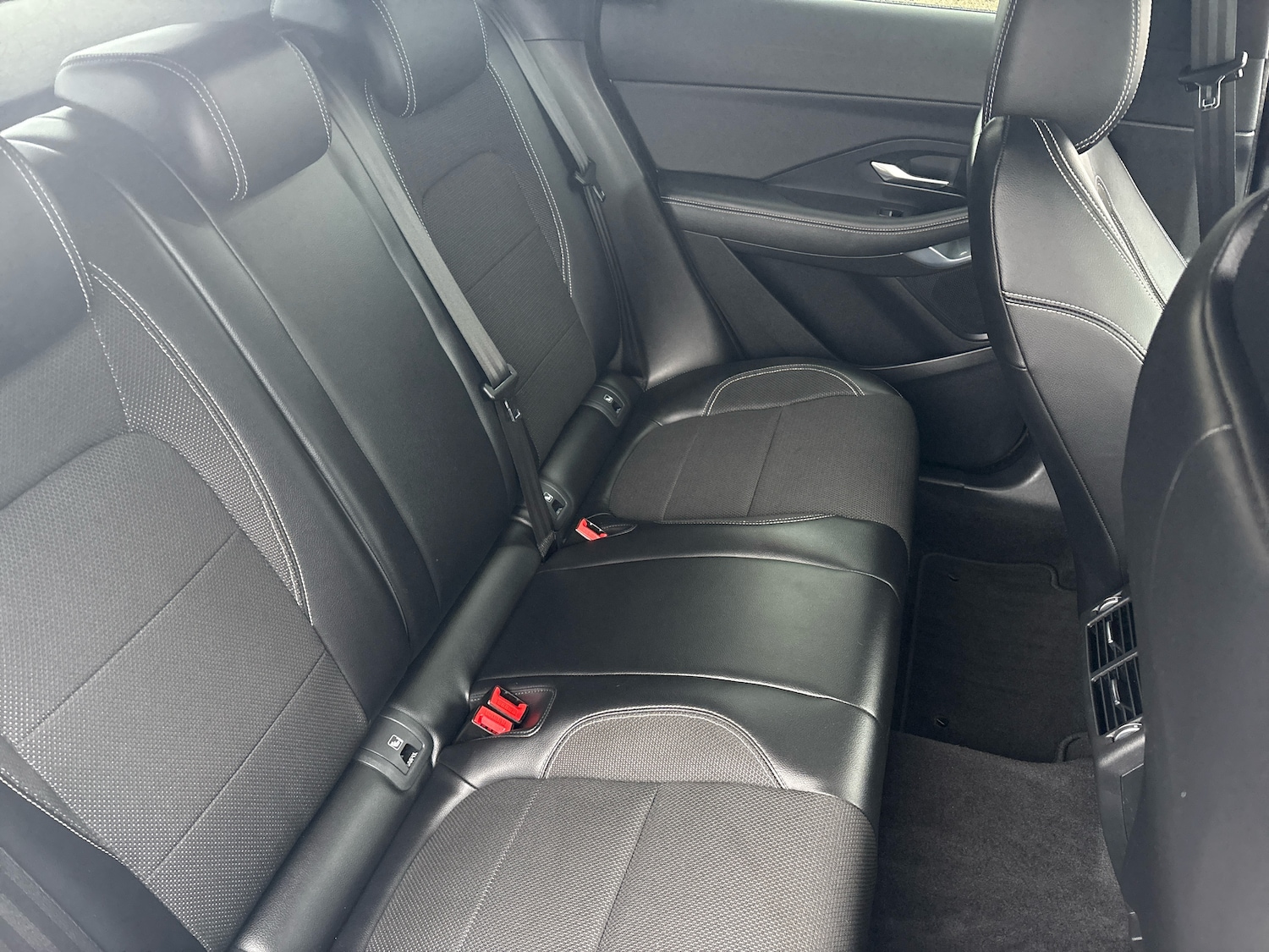 Used Jaguar E-Pace 2018 for sale - 77470954: Photo 10