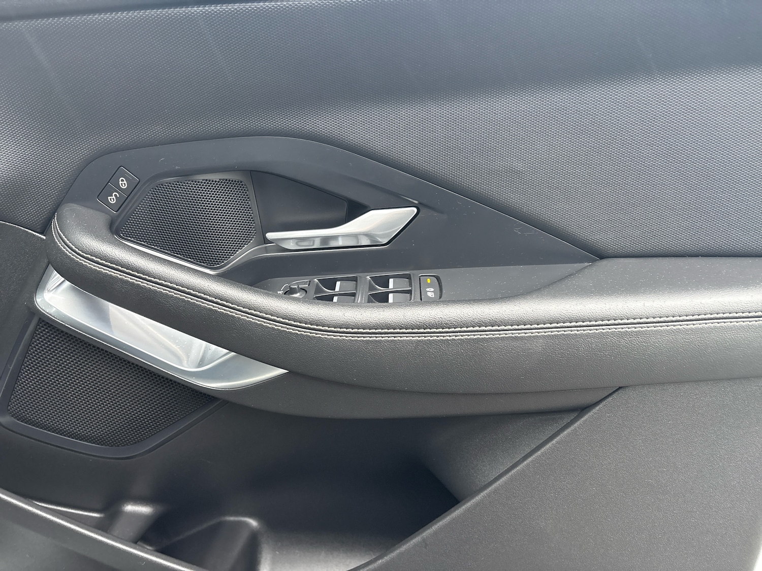 Used Jaguar E-Pace 2018 for sale - 77470954: Photo 11