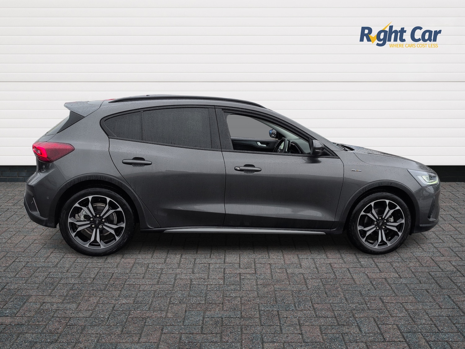 Used Ford Focus 2023 for sale - 77470952: Photo 4