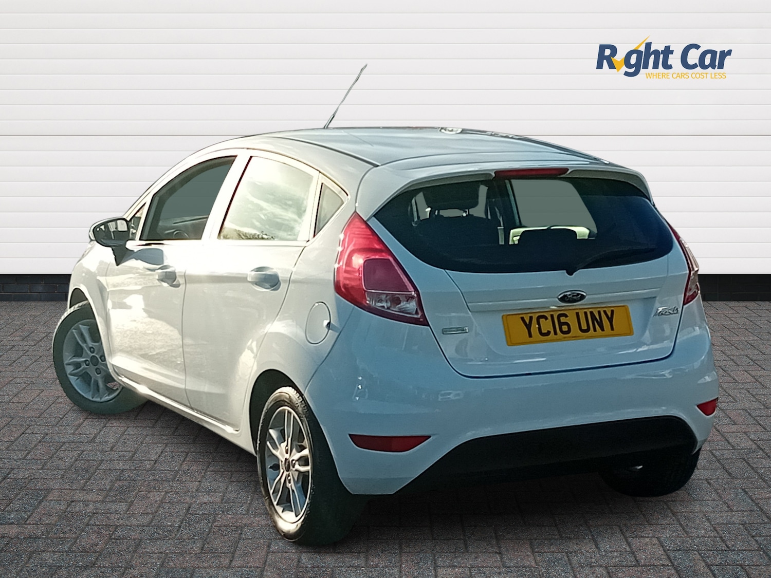 Used Ford Fiesta 2016 for sale - 76635798: Photo 3