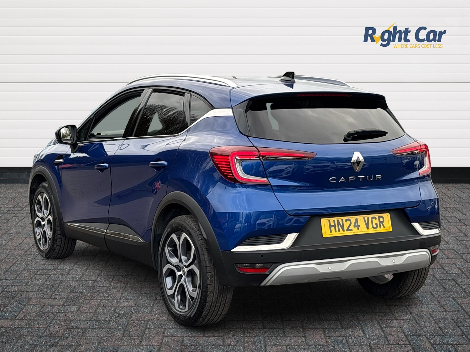 Used Renault Captur 2024 for sale - 76731662: Photo 3