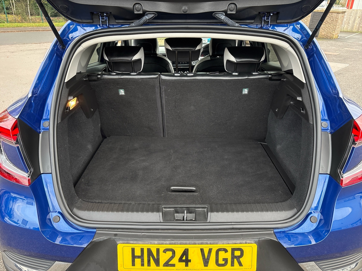 Used Renault Captur 2024 for sale - 76731662: Photo 9