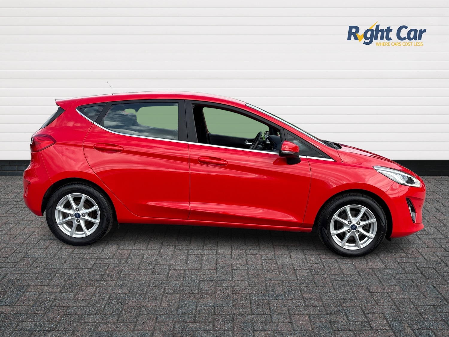 Used Ford Fiesta 2017 for sale - 76015351: Photo 4