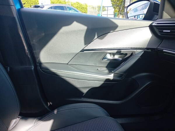 Used Peugeot 2008 2022 for sale - 76191224: Photo 11
