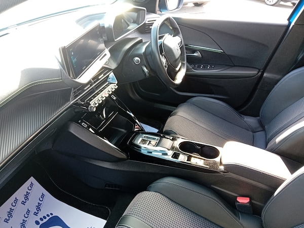 Used Peugeot 2008 2022 for sale - 76191224: Photo 2