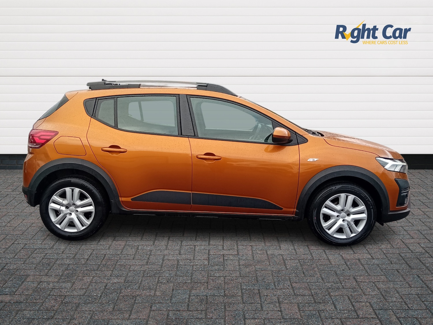 Used Dacia Sandero Stepway 2023 for sale - 76635797: Photo 4