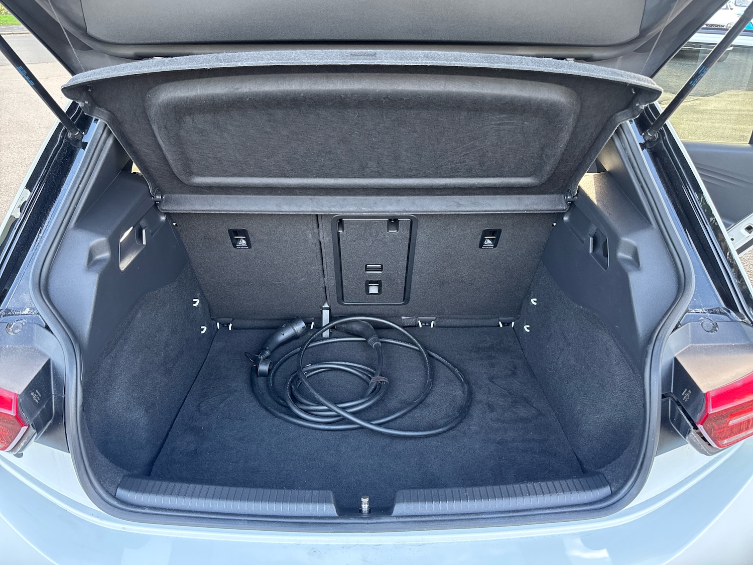 Used Volkswagen ID.3 2021 for sale - 76400513: Photo 9