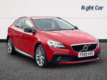 Used Volvo V40 2018 for sale - 79768995: Photo