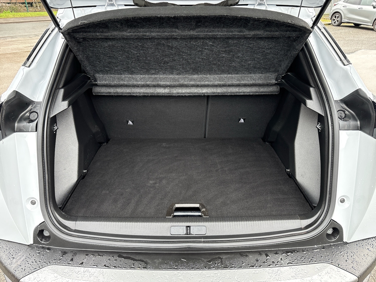 Used Peugeot 2008 2024 for sale - 77627632: Photo 9