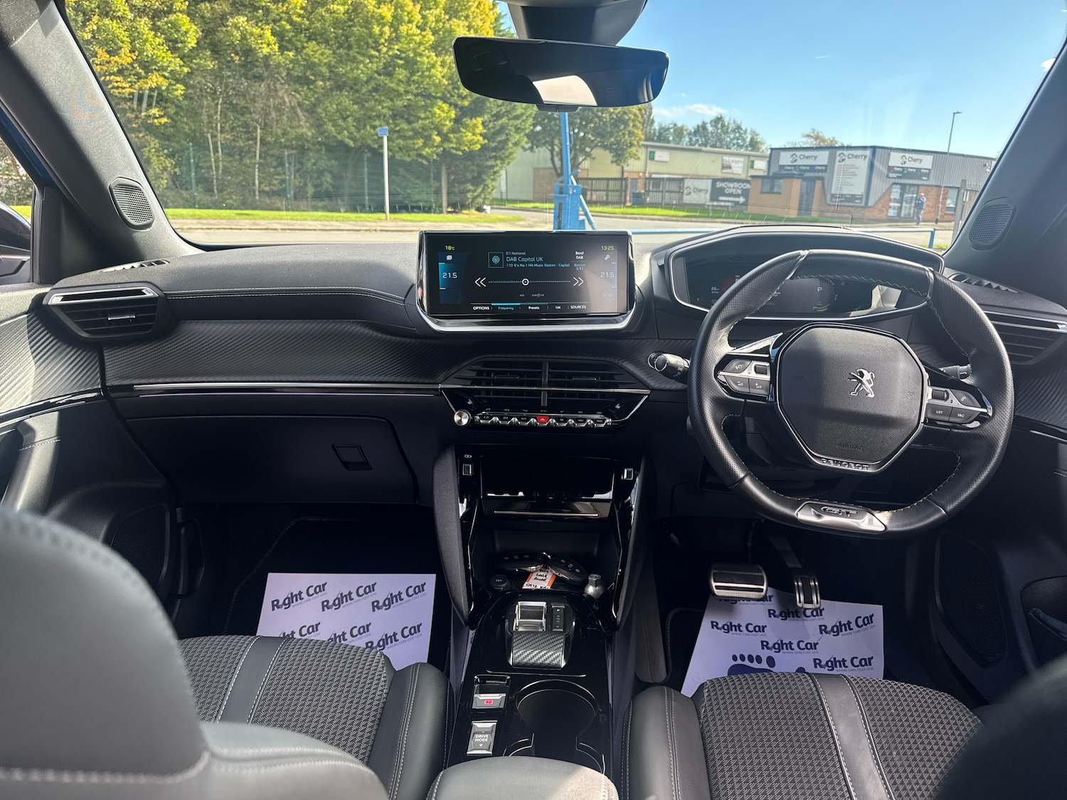 Used Peugeot 2008 2022 for sale - 76191225: Photo 8