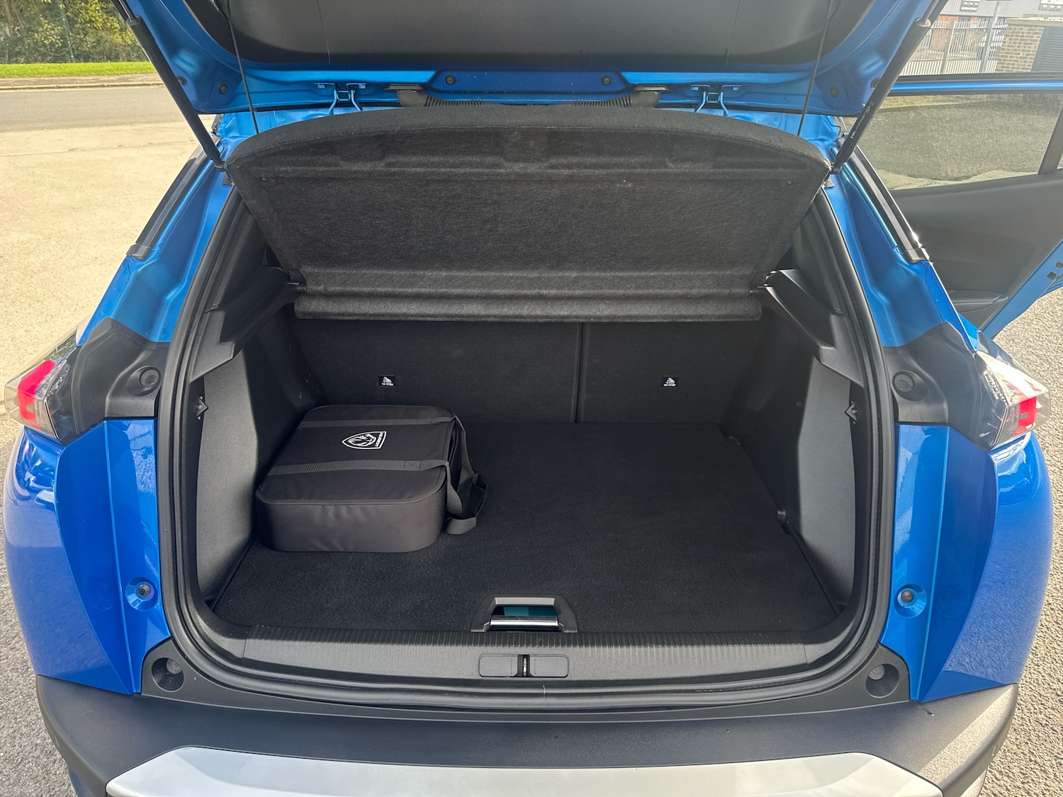 Used Peugeot 2008 2022 for sale - 76191225: Photo 9