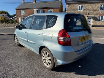 Used Honda Jazz 2006 for sale - 76061029: Photo
