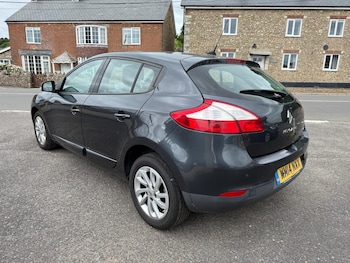 Used Renault Megane 2014 for sale - 76061031: Photo