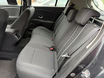 Used Renault Megane 2014 for sale - 76061031: Photo