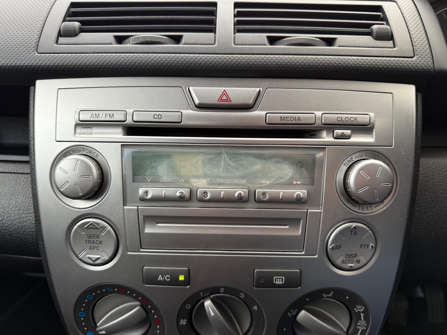 Used Mazda Mazda2 2007 for sale - 76429316: Photo 17