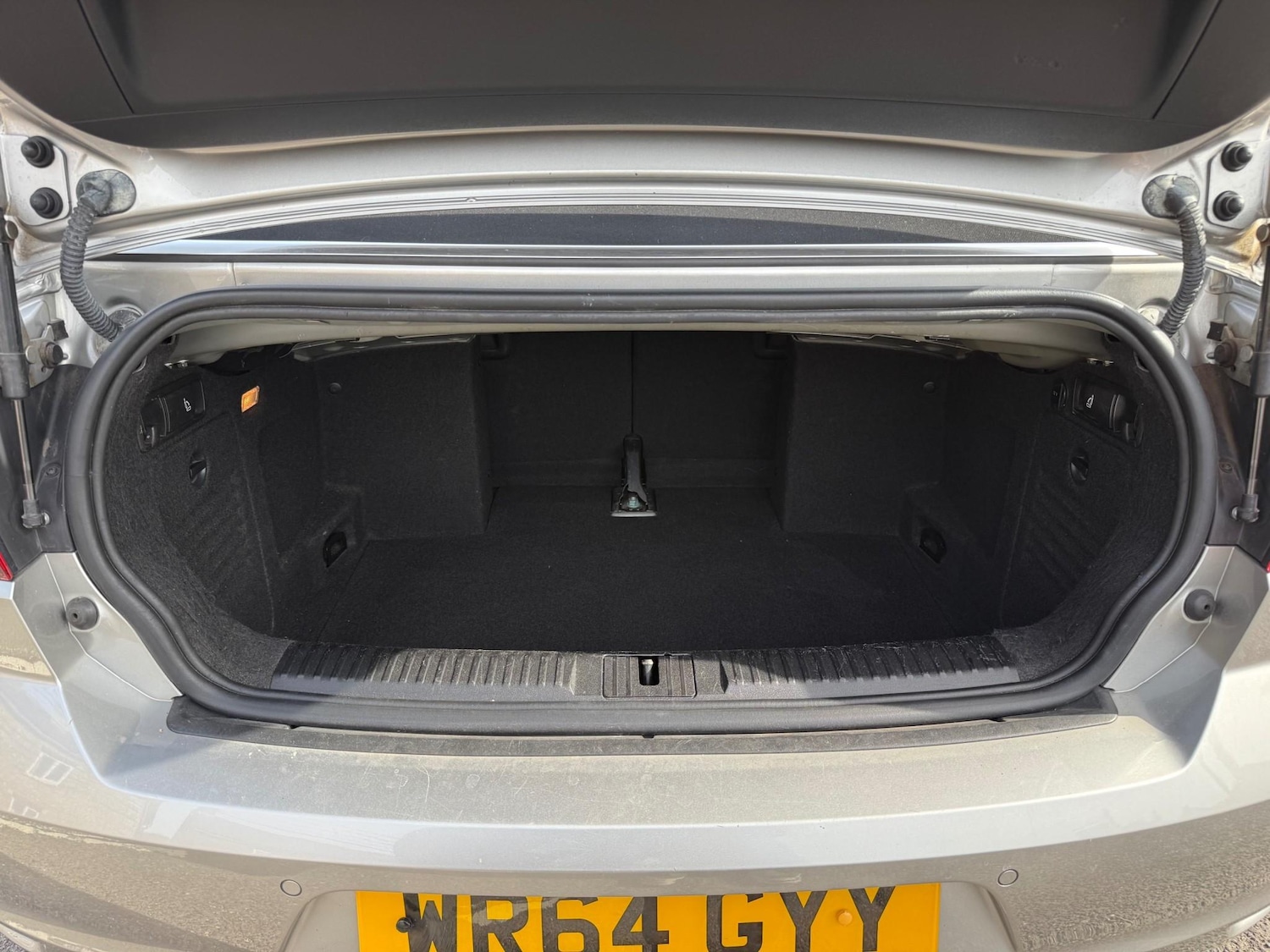 Used Volkswagen Golf 2014 for sale - 76352175: Photo 11